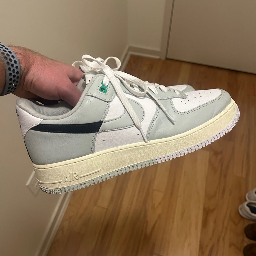 Nike Air Force 1
